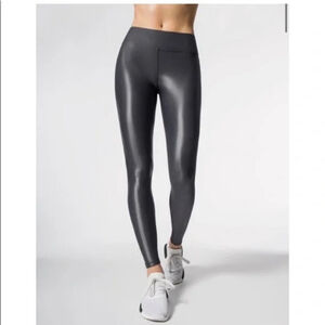 Women's Carbon 38 metallic Leggings - Size S - Gray